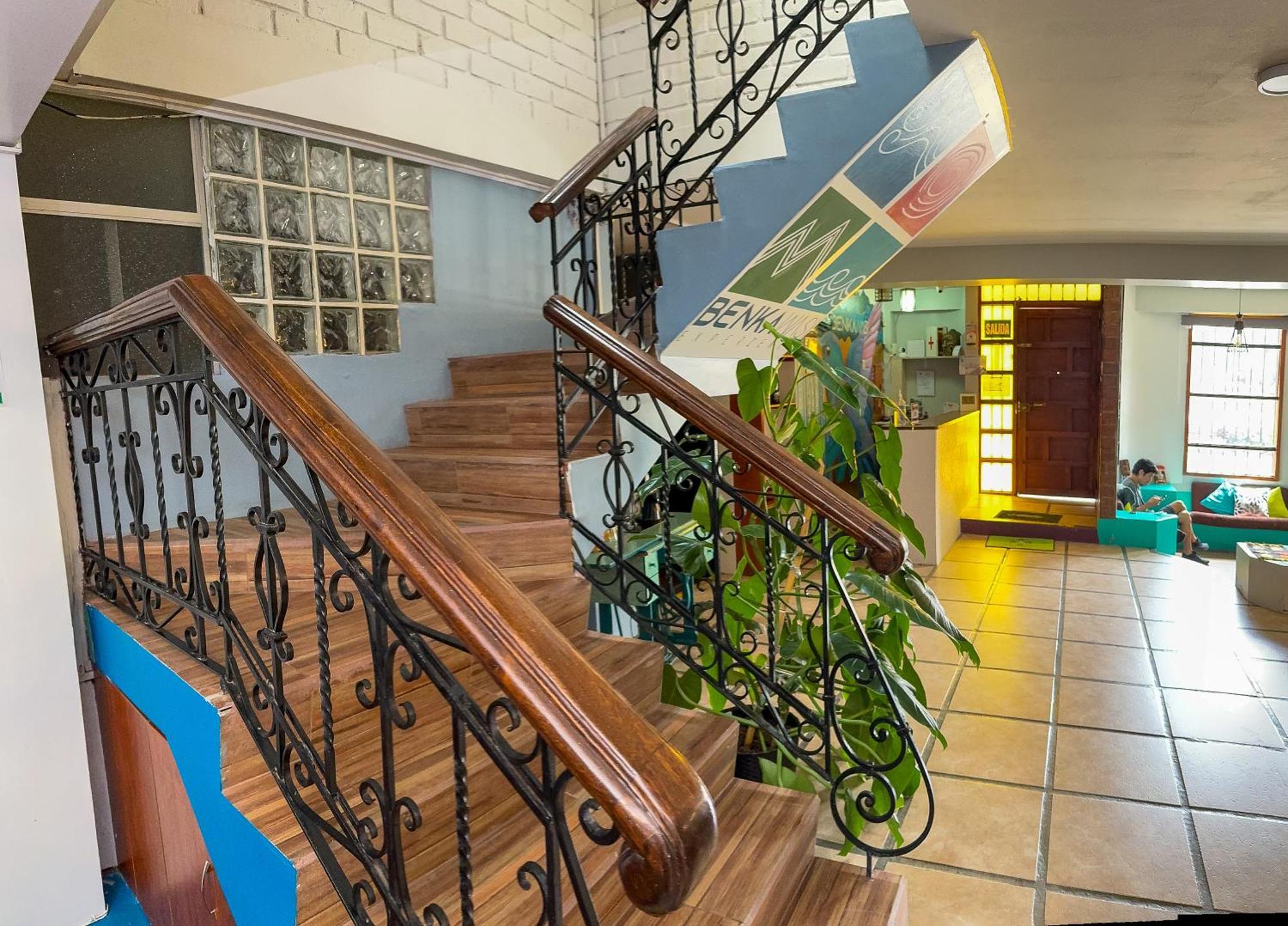 Benkawasi Experience Huaraz Hostel Bagian luar foto